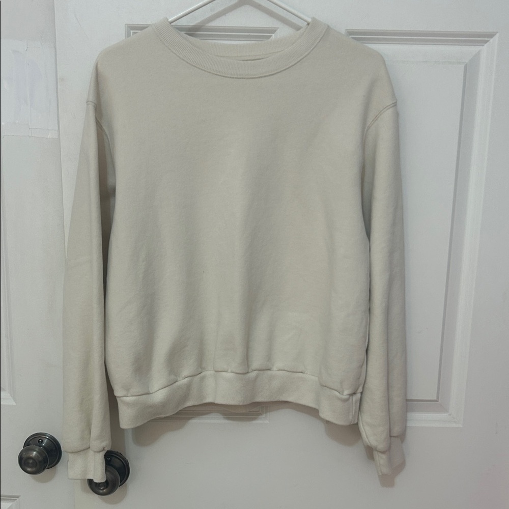 Hollister fleece crewneck sweatshirt size small cream cotton blend